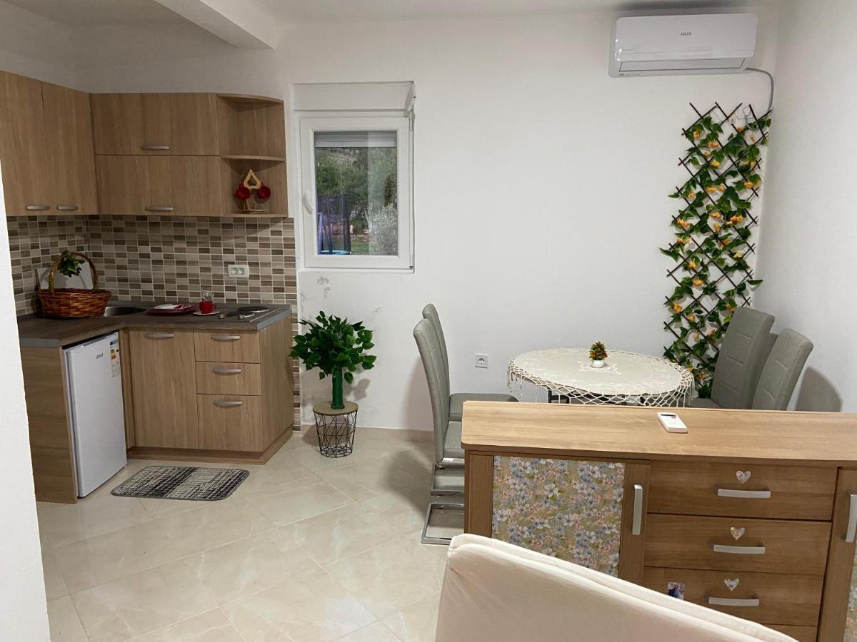 Kotor Apartman Green Sailor Luaran gambar